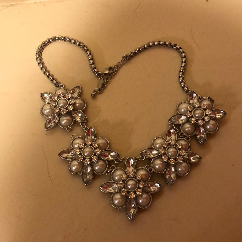 Statement necklace